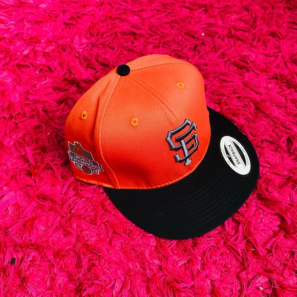 Hat - Picture 1 of 2